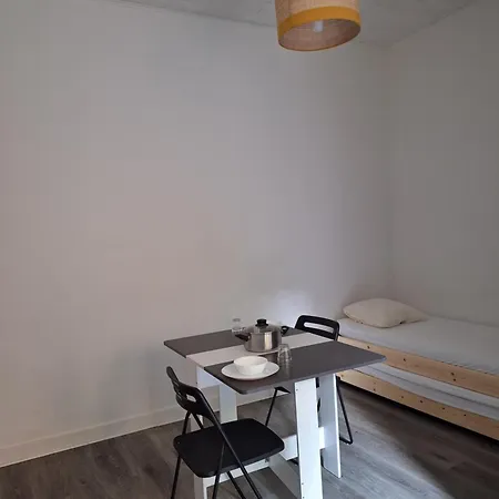 Studio Avec Jardin Privatif, Proche Paris Et Aeroport