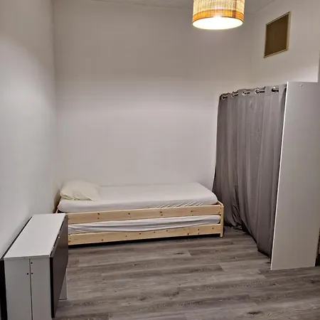 Studio Avec Jardin Privatif, Proche Paris Et Aeroport Apartamento *